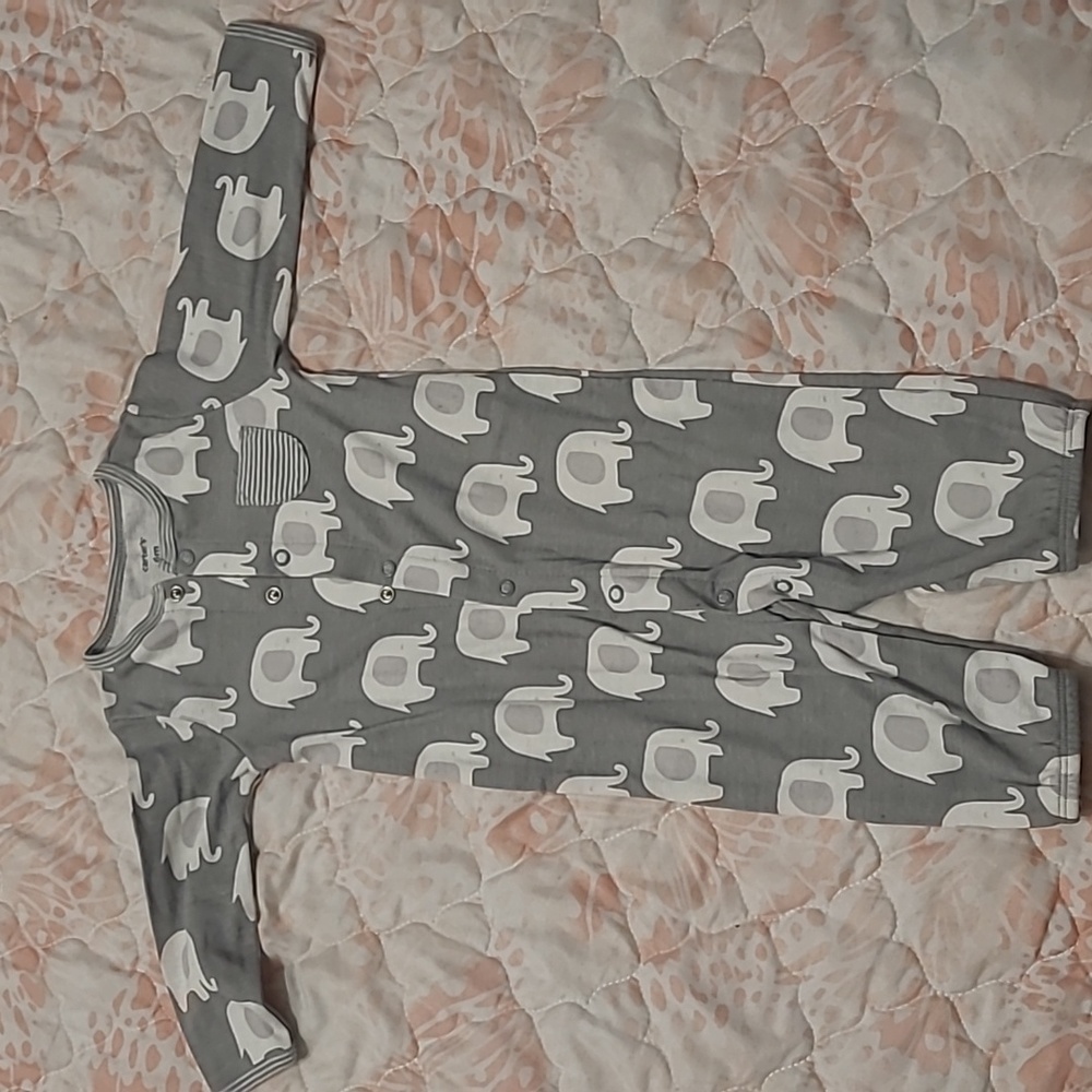 6 M Carter's Pajamas
